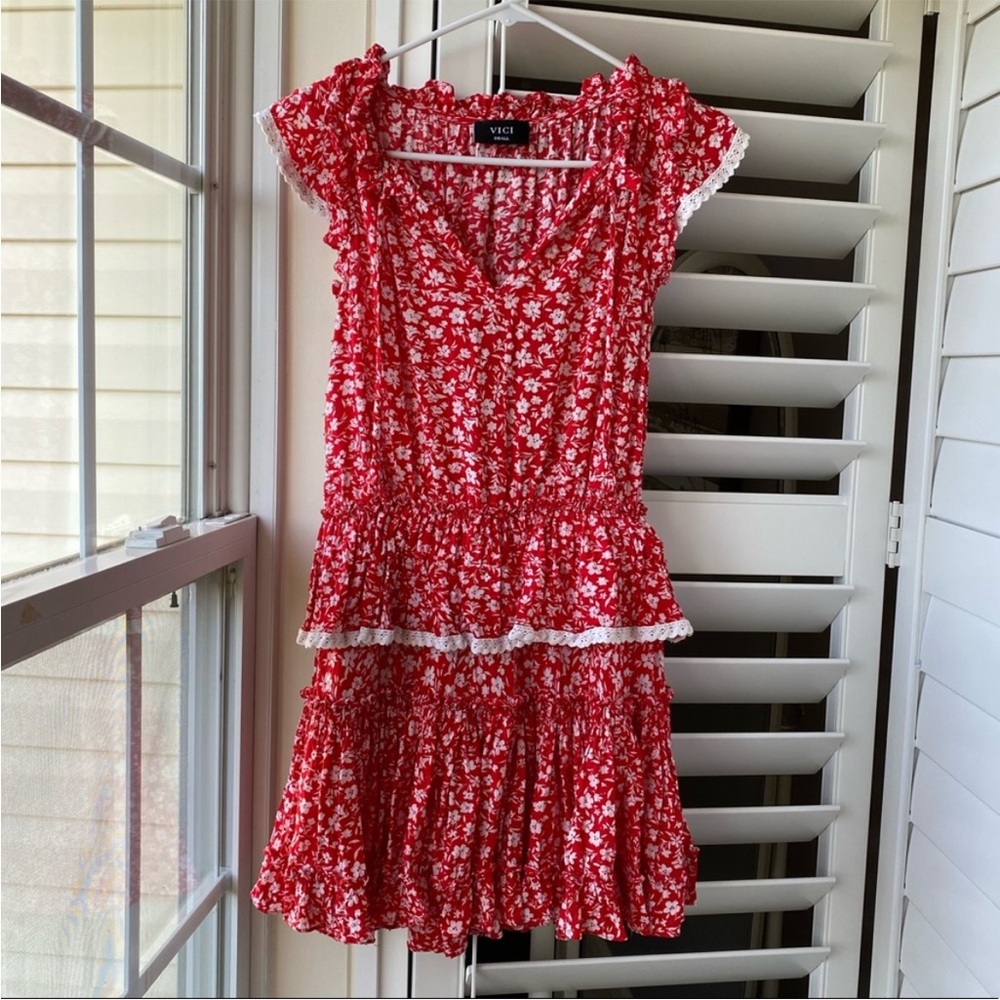 Vici Red Floral Dress - Picture 2 of 6